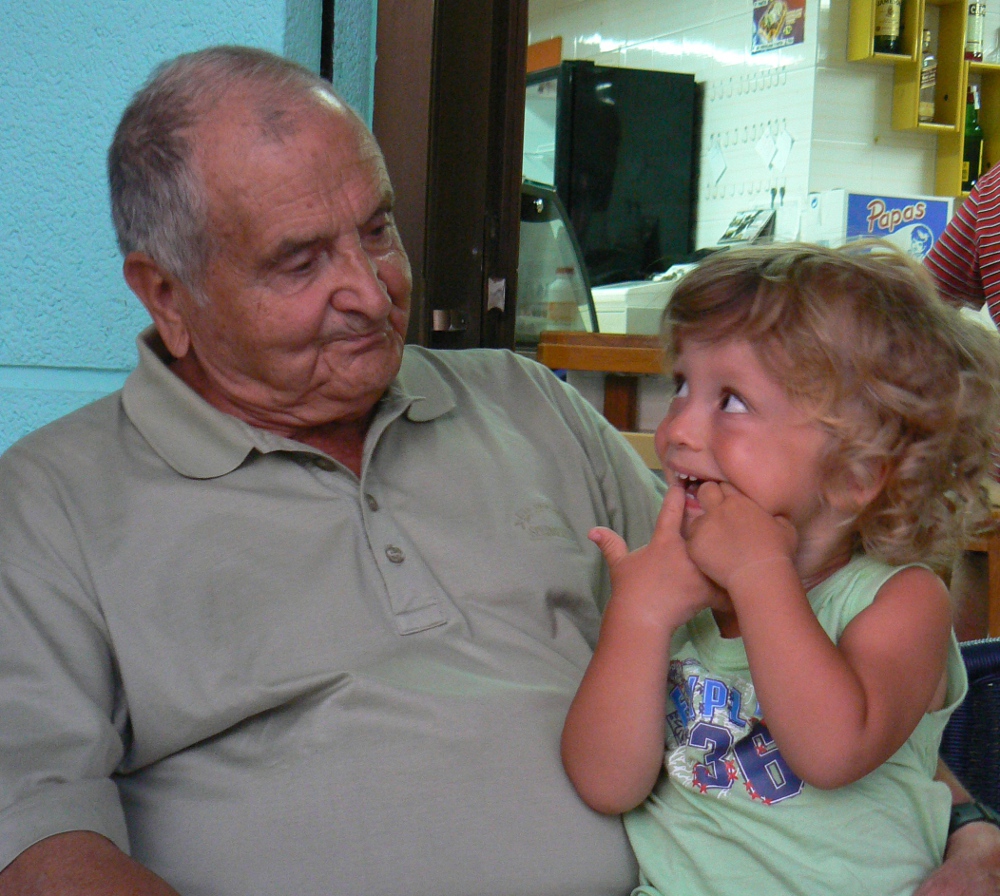 abuelo Pedro y nieto md